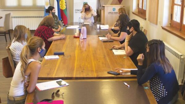 mesa-6-de-septiembre-primera-reunion-1-640×360