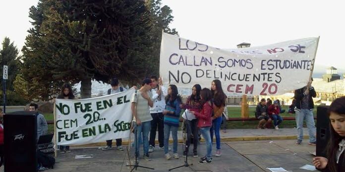 MARCHA-ALUMNOS-SECUNDARIA